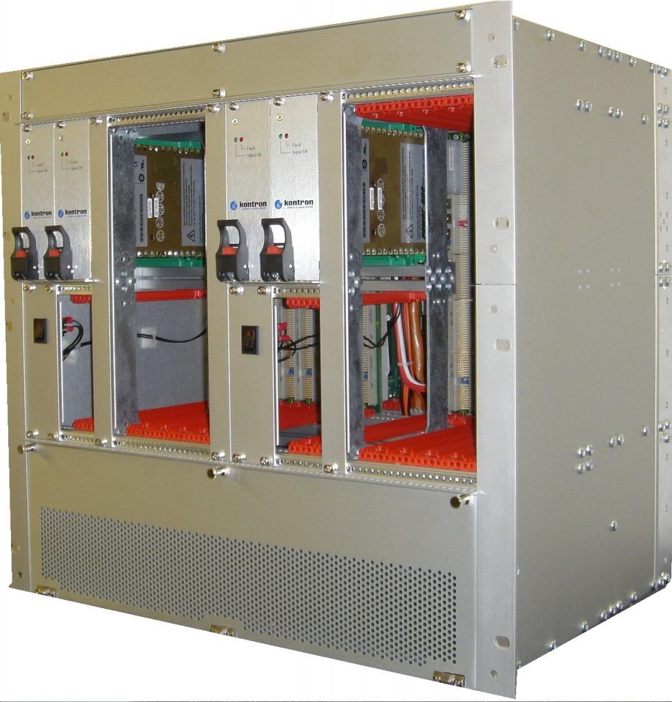 Large custom CompactPCI enclosure with multiple card bays